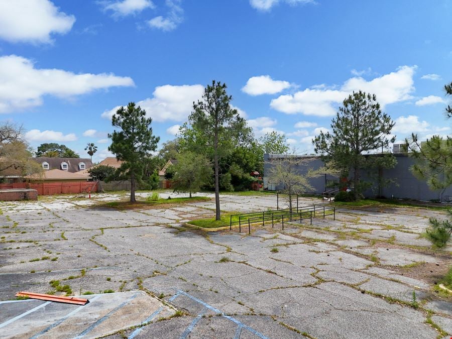±19,870 SF Retail Redevelopment Opportunity Near I-10