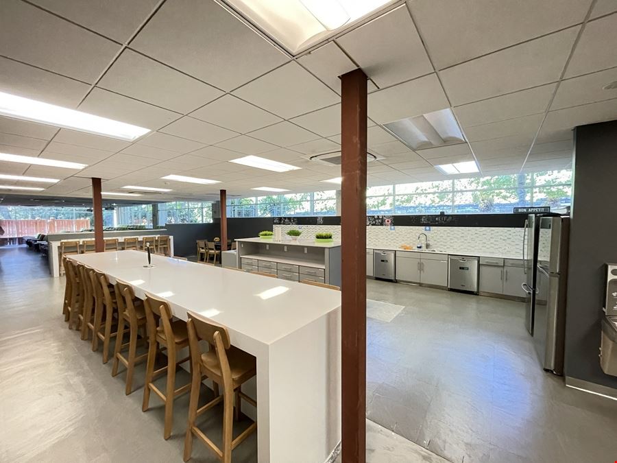7600 NW 5th Place, Building C