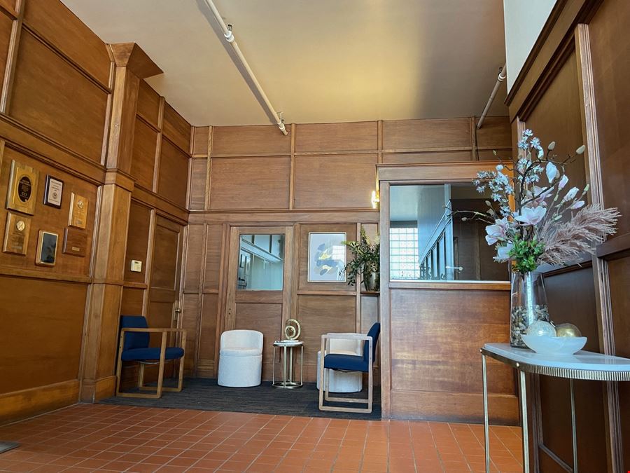 39 Saint Bridgets Dr