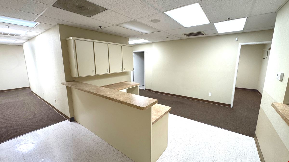 6225 N. Fresno St, Unit 104-105, Fresno
