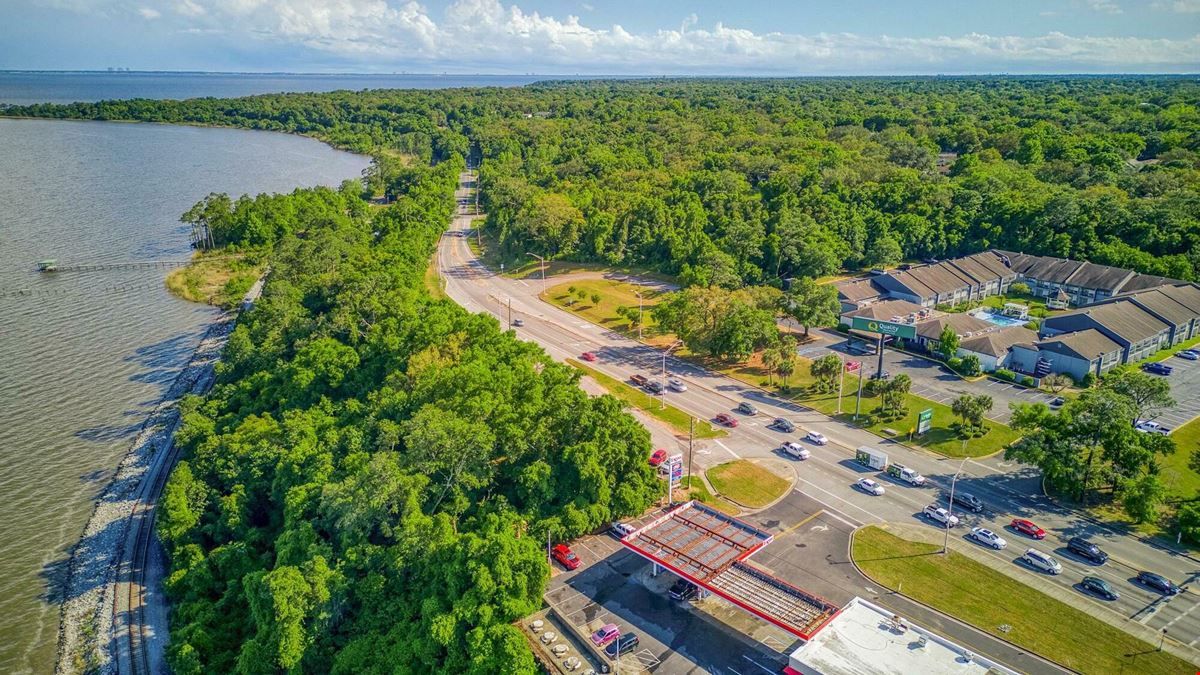 Ideal for hotel, QSR, or commercial development