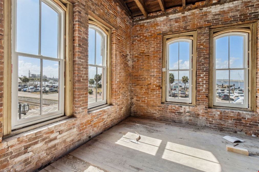 101 Centre Street, Fernandina Beach, FL, 32034