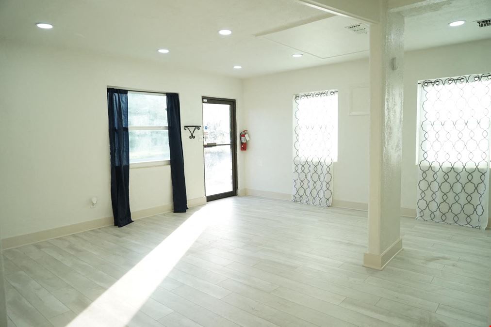 PRIME RETAIL SPACE FOR LEASE