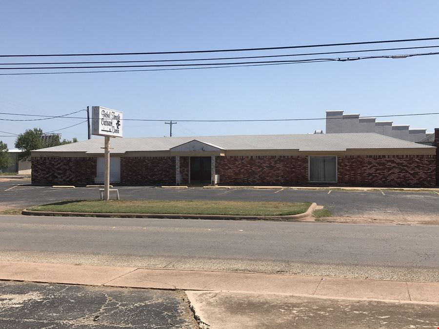 3101 N 12th