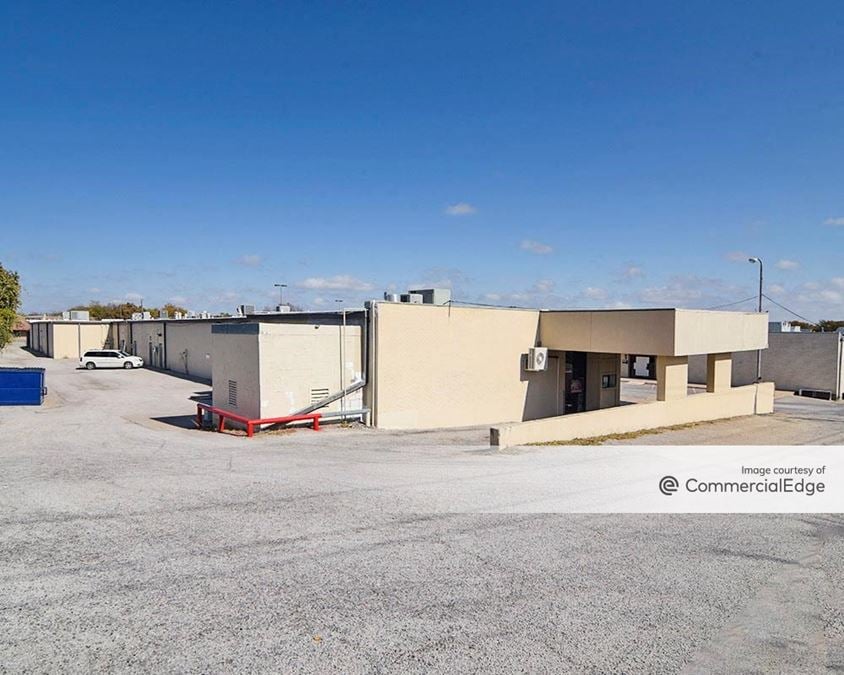 Parker Plaza Shopping Center