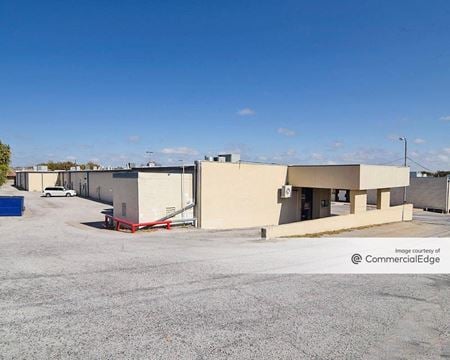 Preview of commercial space at 615 Palo Pinto Street