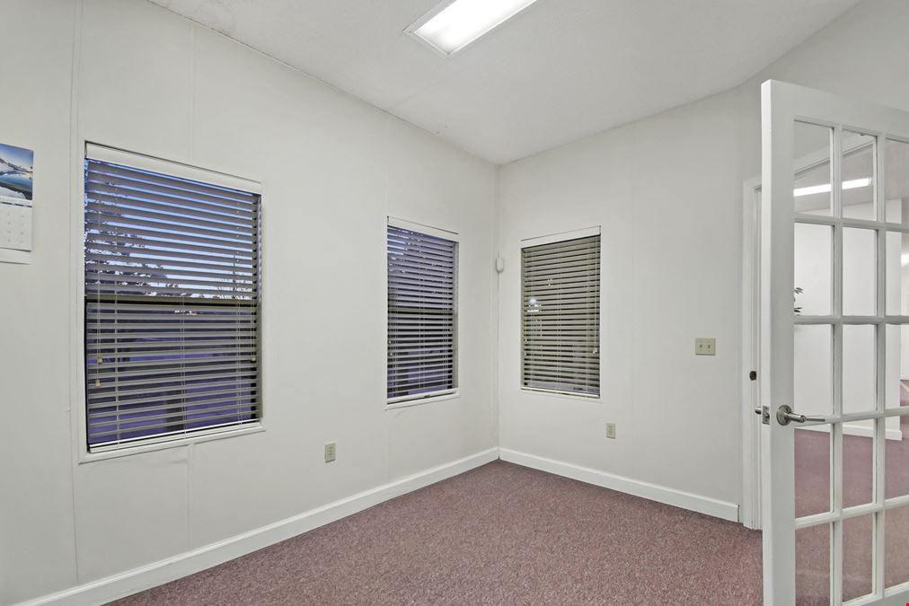 1535 State Road 207