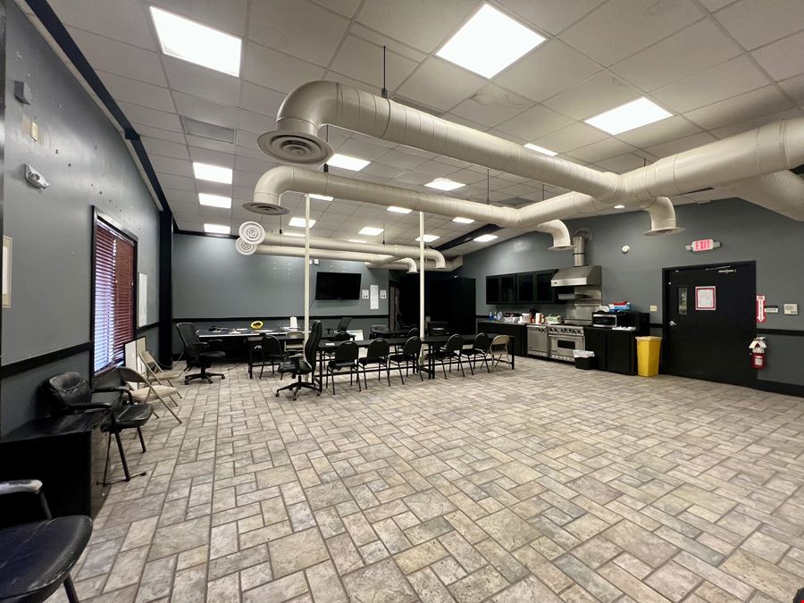 7.31% CAP | EXPRO OPERATIONS SINCE 2008 | ~3% ANNUAL RENT GROWTH | LEASE THROUGH APRIL 2030 | 28,091 SF ON 2.2 ACRES