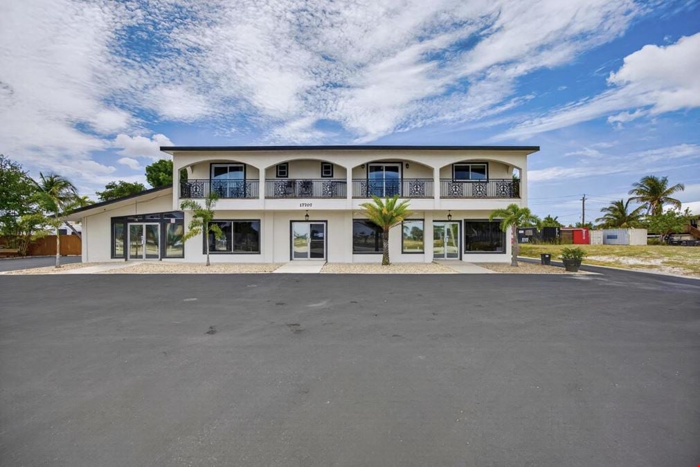 17707 San Carlos Blvd