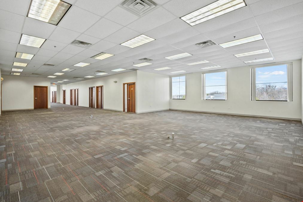 Executive Office Suites Available | Crown Centre