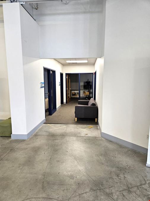 1065 Andrew Drive, Units 2 & 4