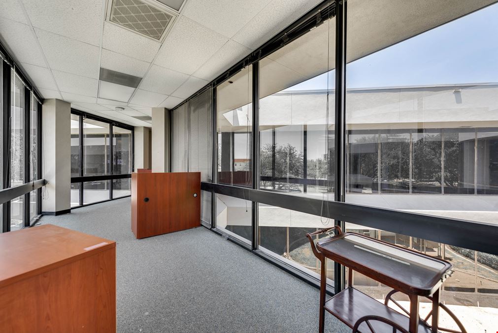 New Office Suite in One Petroleum Center