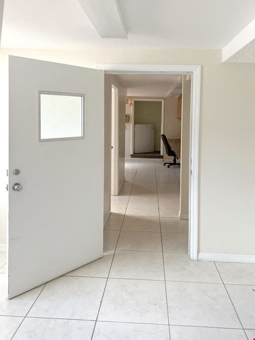 4,691 +/- SQFT FREESTANDING office space