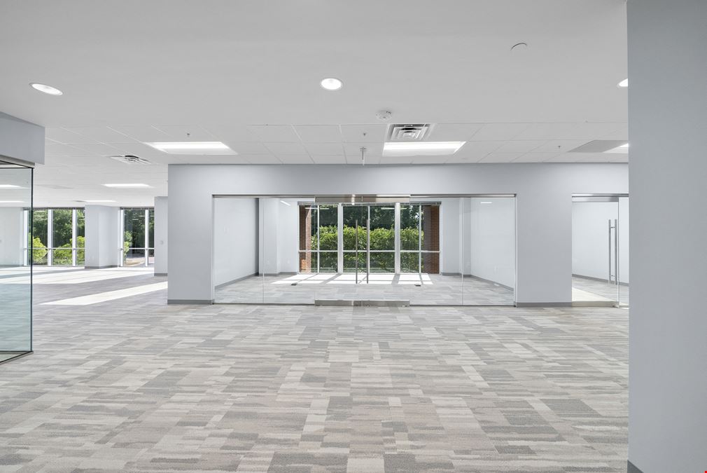 Perimeter Park: 3800 Paramount