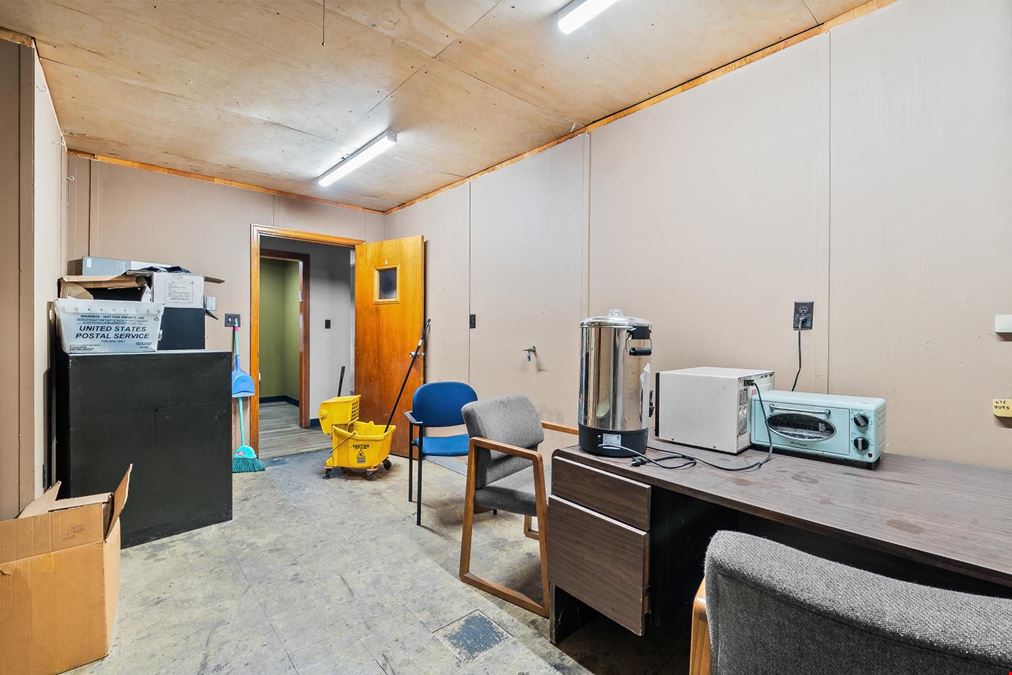 High-Clearance Industrial Hub with Prime Northeast Connectivity and Room to Grow