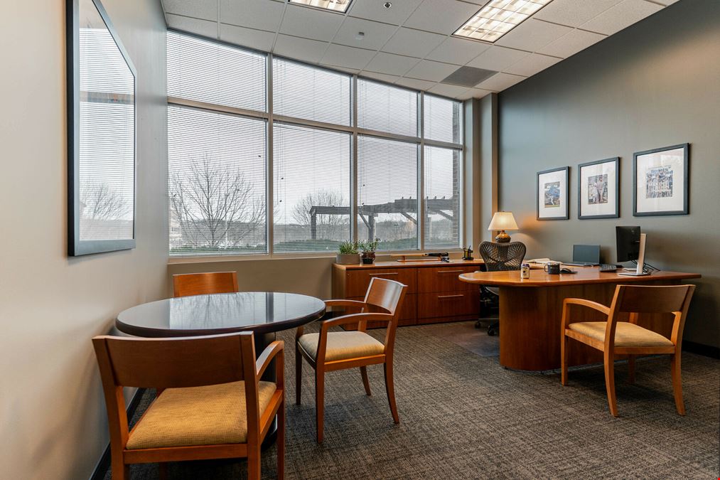 Pinnacle Corporate Centre IV