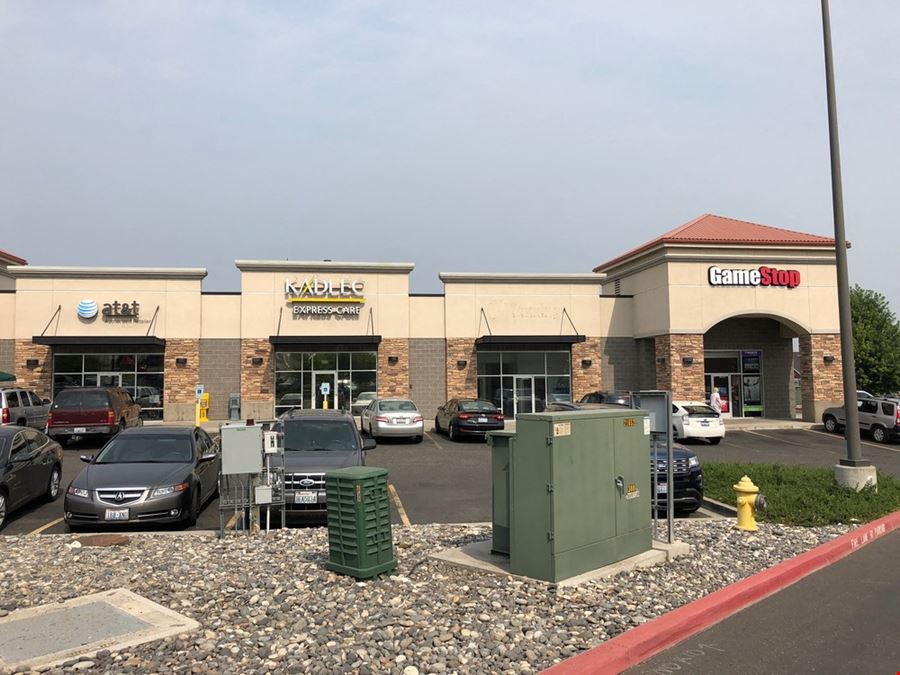 Canyon Lakes Shopping Center