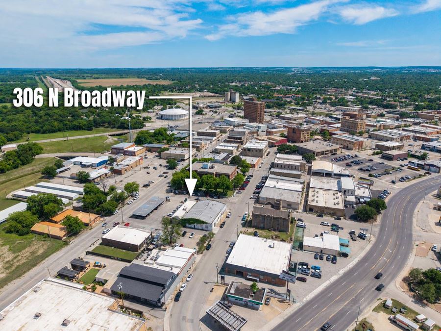 306 N Broadway