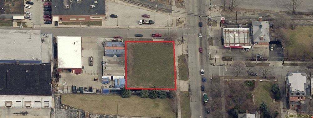 Pullman | Hard Corner Land Site For SALE