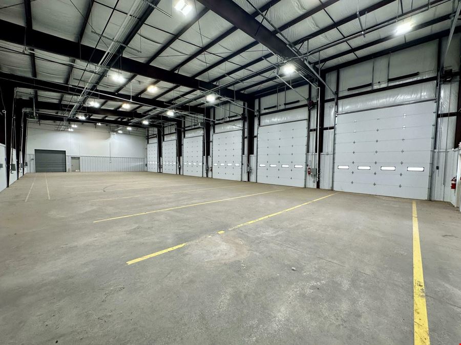 10420 W. I-40 - Service Bay/Flex Industrial Space Available With Land