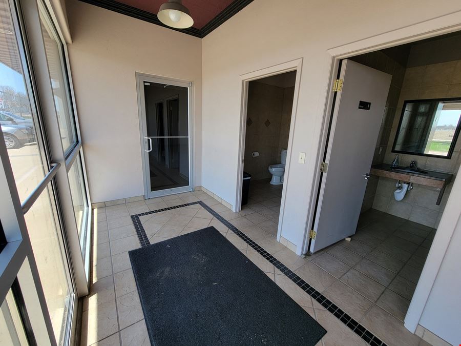 27294 Kenworth Pl, Suite 5, Harrisburg, SD 57032