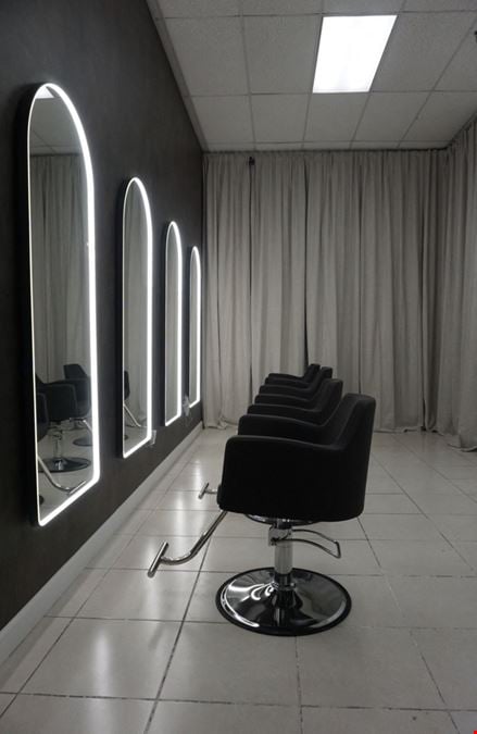 Salon Suites