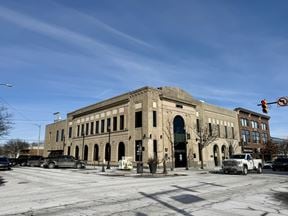 101 East Lincolnway