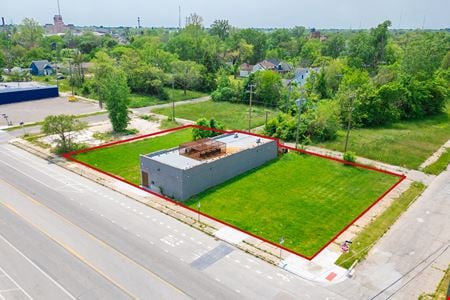 Preview of Retail space for Sale at 16445 Hamilton Ave