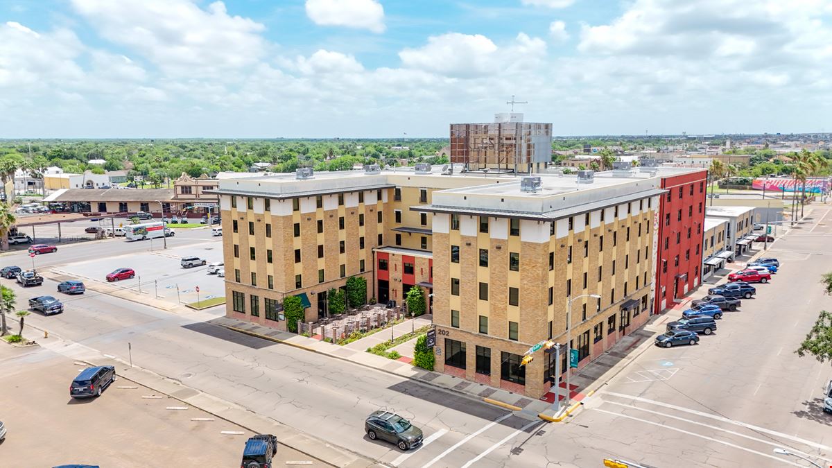202 S 1st St