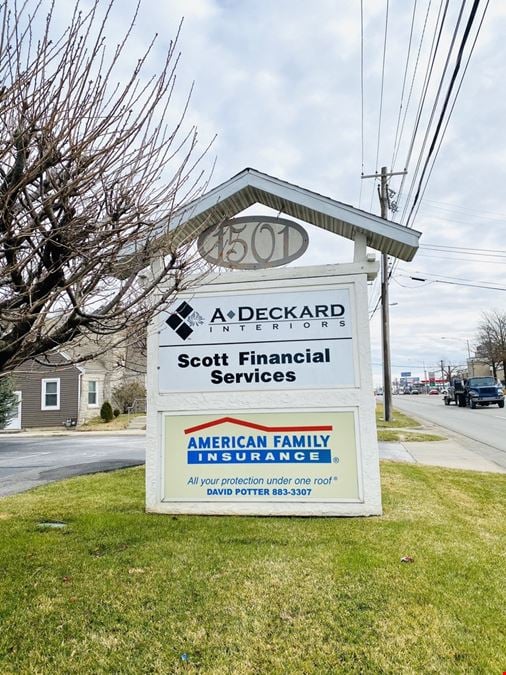 1,200' Class A Office For Lease near Sunshine & National