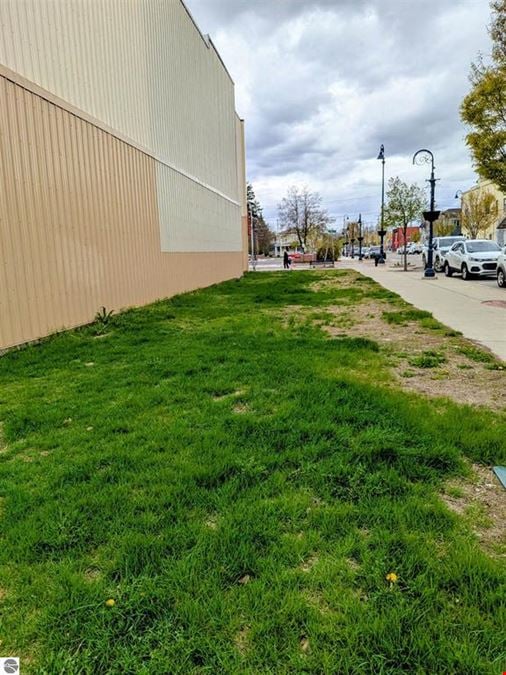201 S Main St