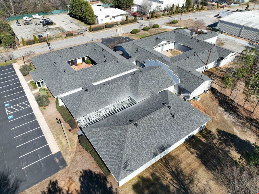1016 Everee Inn Rd