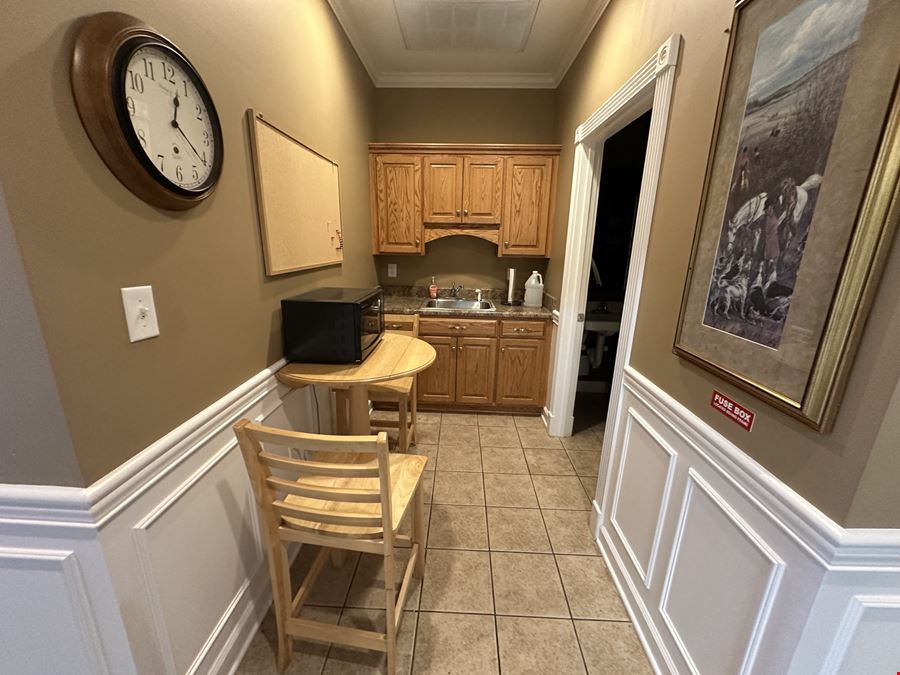 Collett Court Office Condominiums
