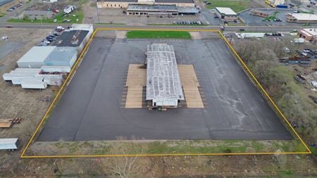 Preview of Industrial space for Rent at 215 S Olive St