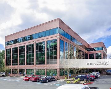 Kruse Woods Corporate Park - 4800 Meadows