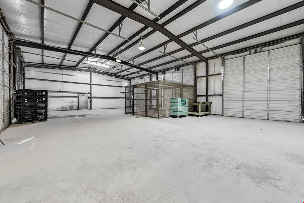 4,400 SF Shop/Office with TX-191 Frontage