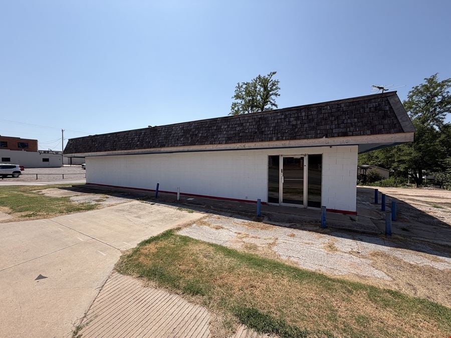 204 W Veterans Memorial Hwy