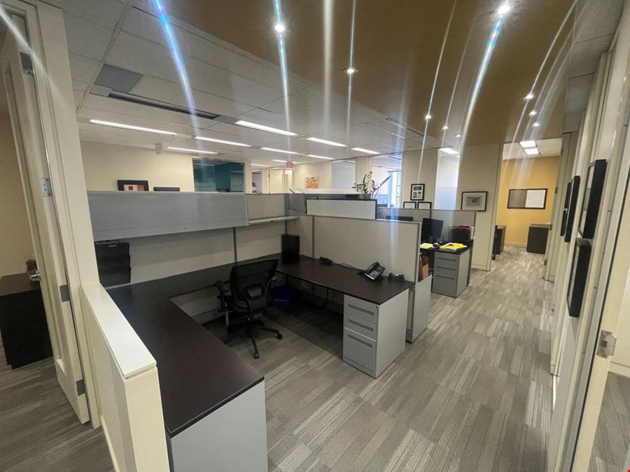 2 Bloor Street West