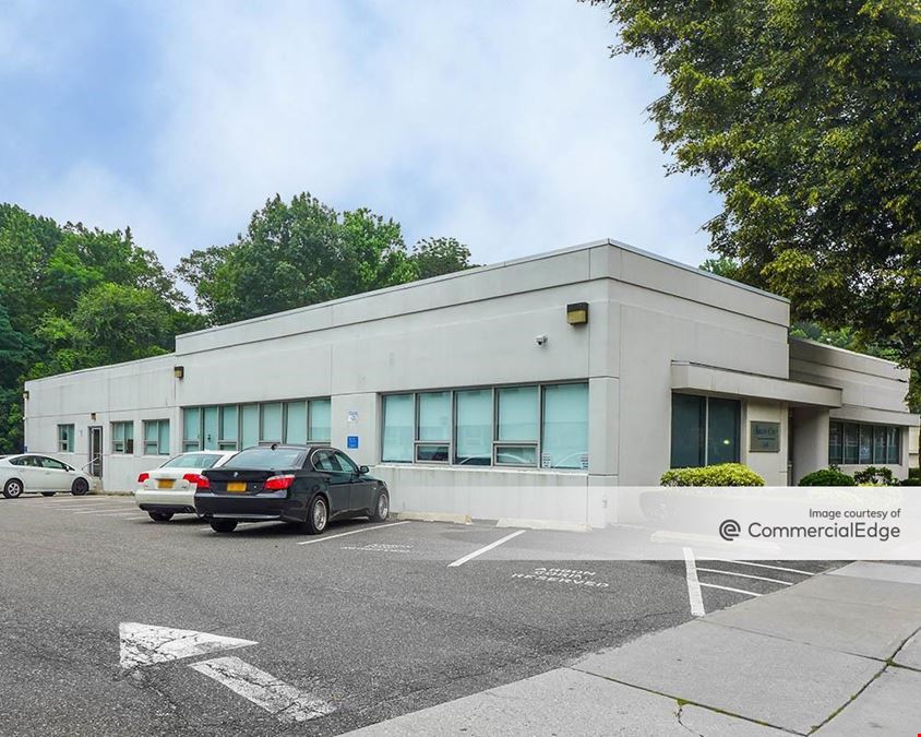 150-160 Great Neck Road