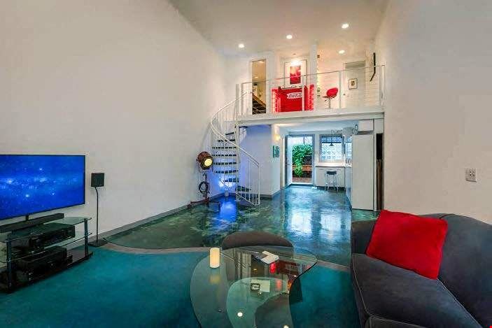 619-621 W McGraw