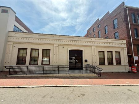 Preview of commercial space at 2217 E Franklin Street