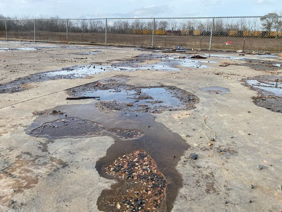300k SF All-Weather Slab on 159 Acres