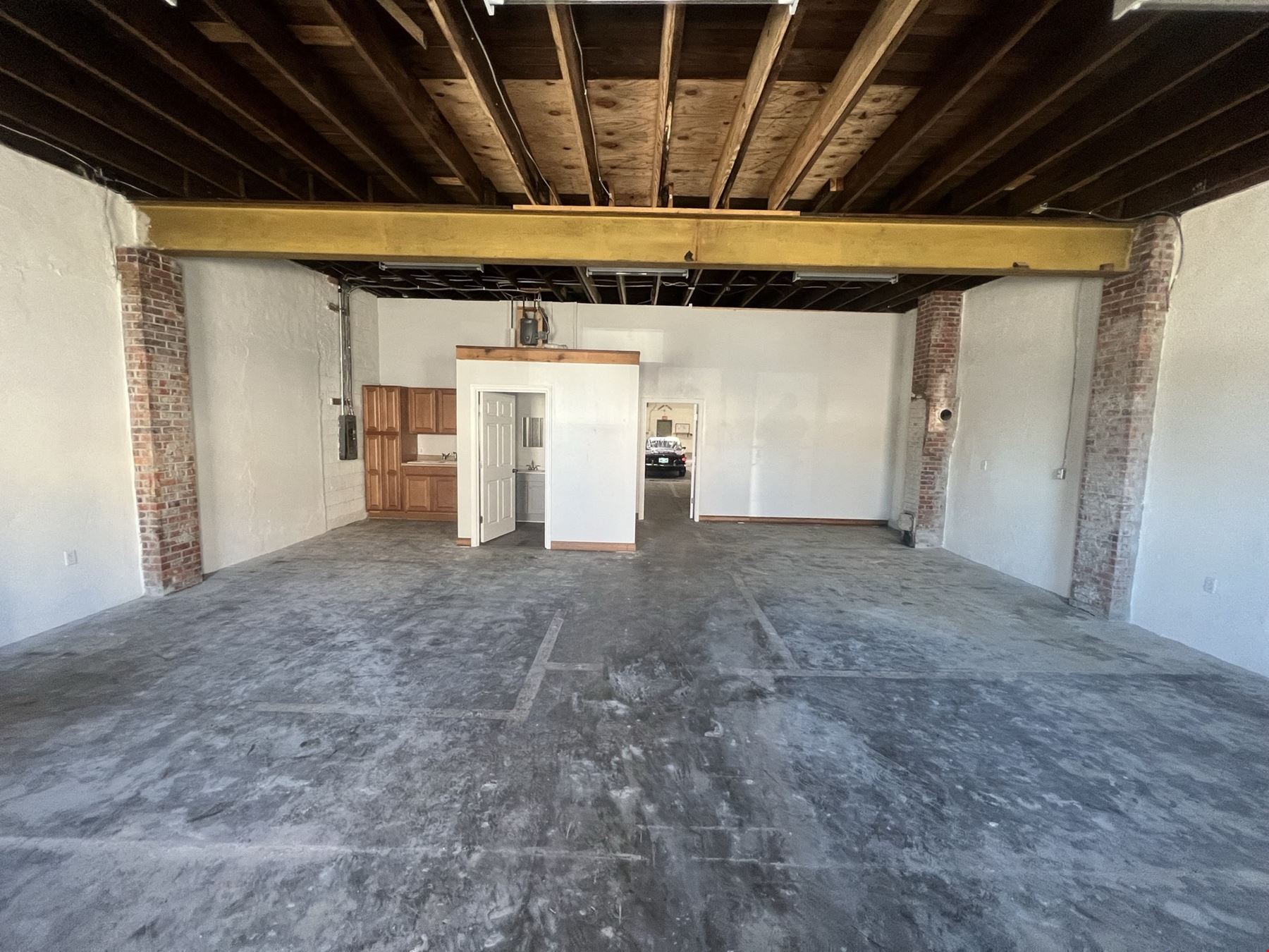 Flex Space With Yard
