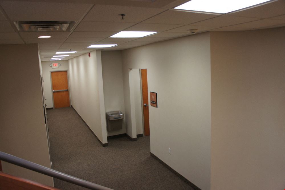 Corporate Campus at Spring Ridge 1210
