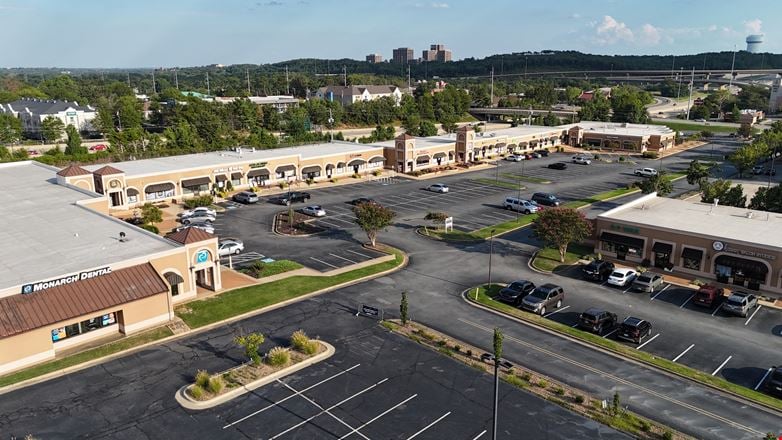 Preview of Retail space for Rent at 301 N Shackleford Rd