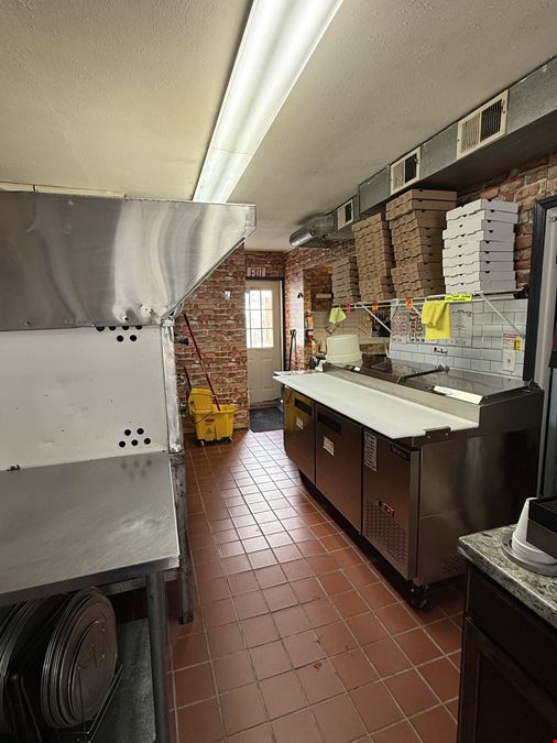 Former Home Town Pizza - Pizza & Sub Shop