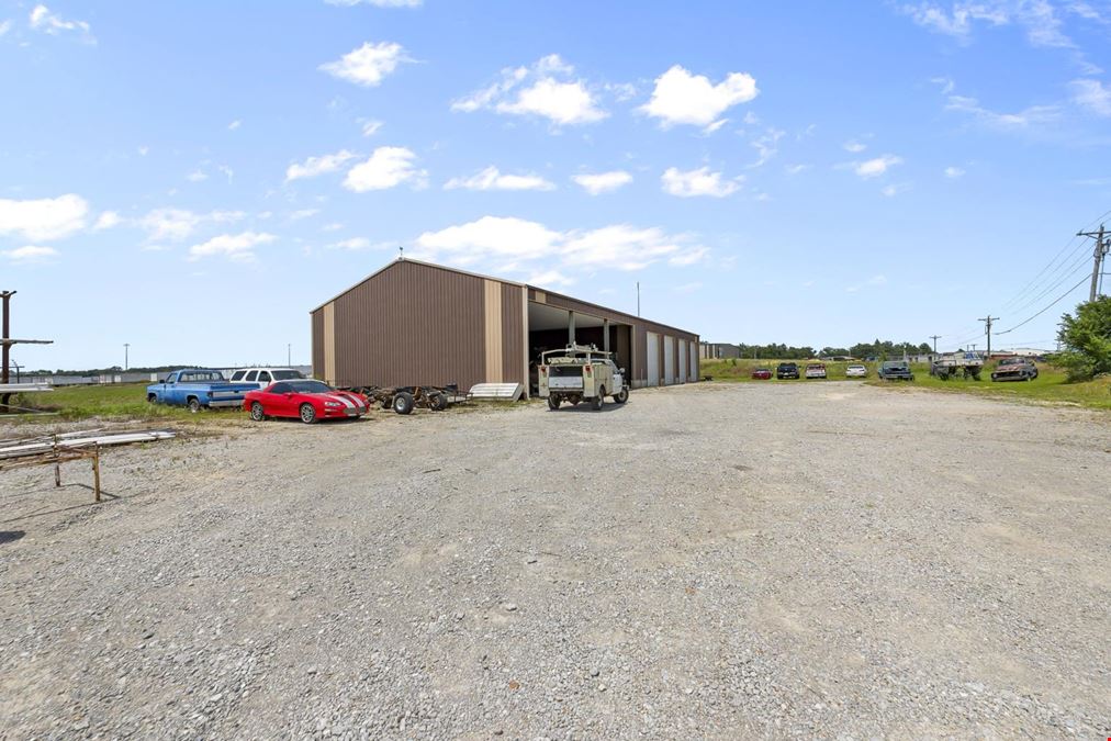 1004 N Main St