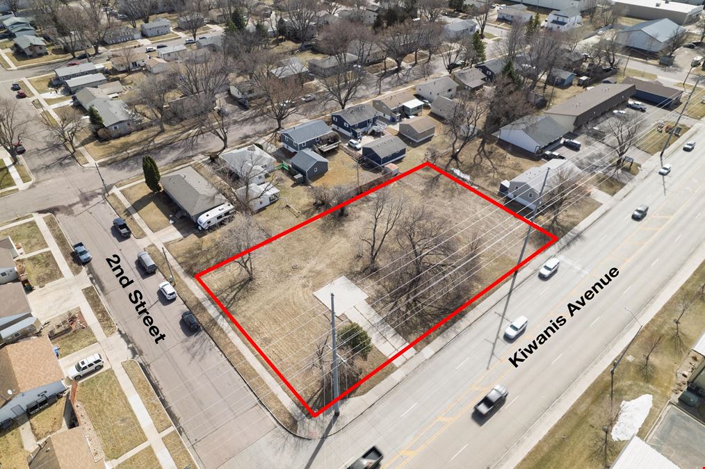 704 N. Kiwanis Avenue