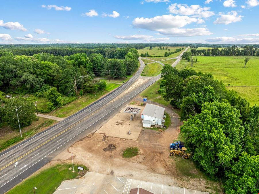 Convenience Store in Naples, TX for Sale