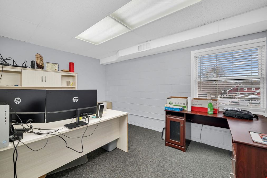 3S340 Rockwell St, Unit 201 - 2nd Floor North, Warrenville, IL 60555
